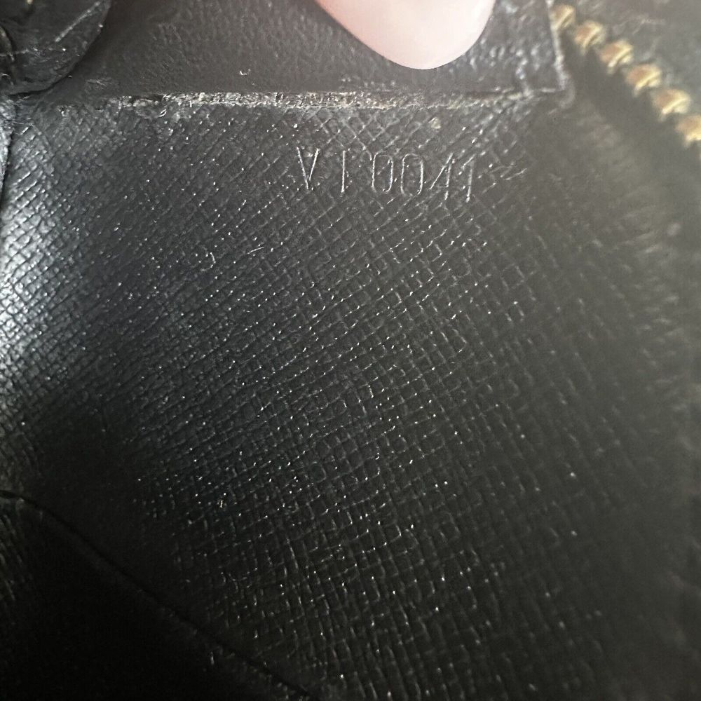 Louis Vuitton Black Epi Leather Demi Lune Zippy Coin Purse Authenticated W/ COA - Picture 10 of 11